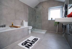 Photo 21- click for photo gallery